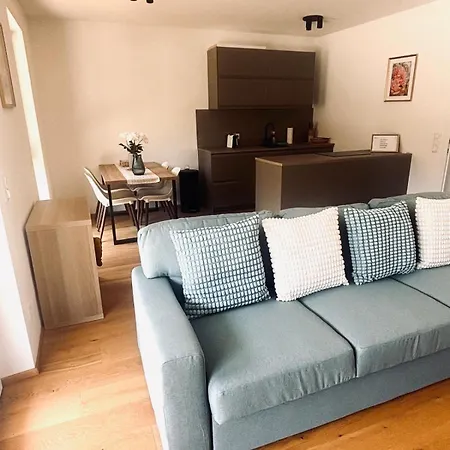 Gartenapartment -neu, Seenah Woerthersee 2 * ライフニッツ