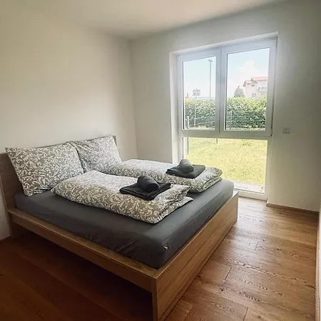 Gartenapartment -neu, Seenah Woerthersee 2 アパート *
