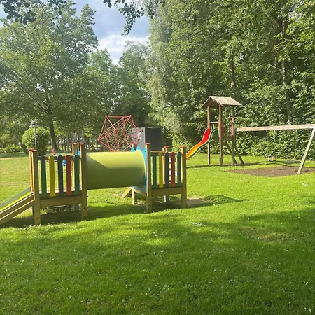 Gartenapartment -neu, Seenah Woerthersee 2 アパート
